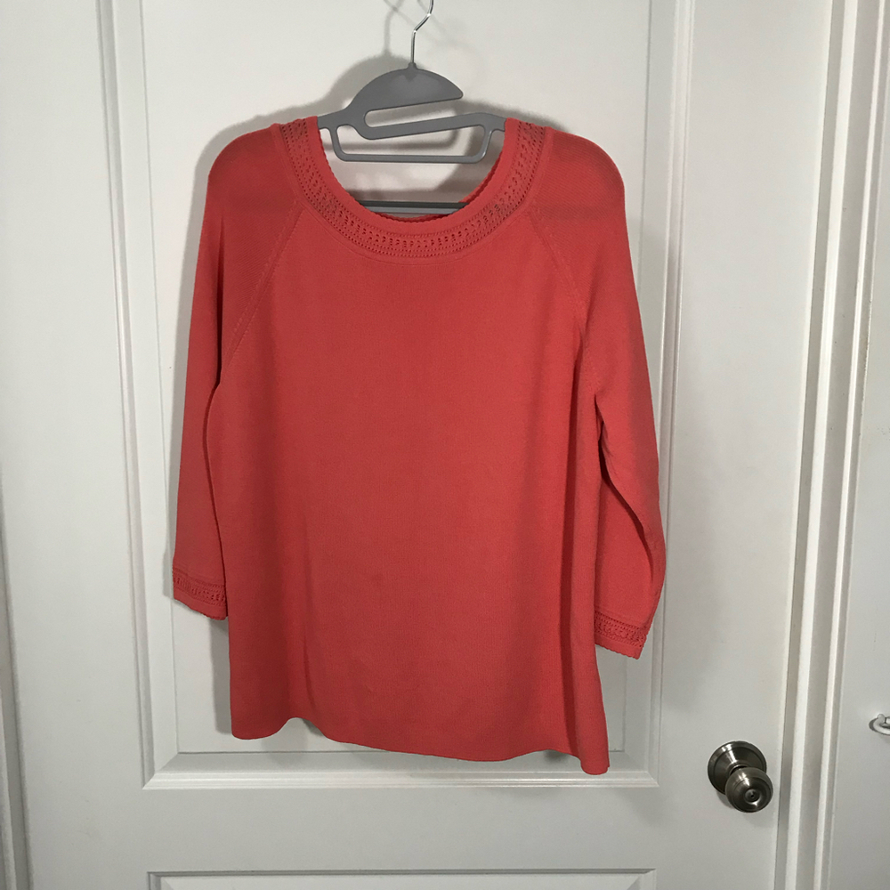 Laura Ashley Coral 3/4 Sleeve Rayon/Nylon  Sweater Large